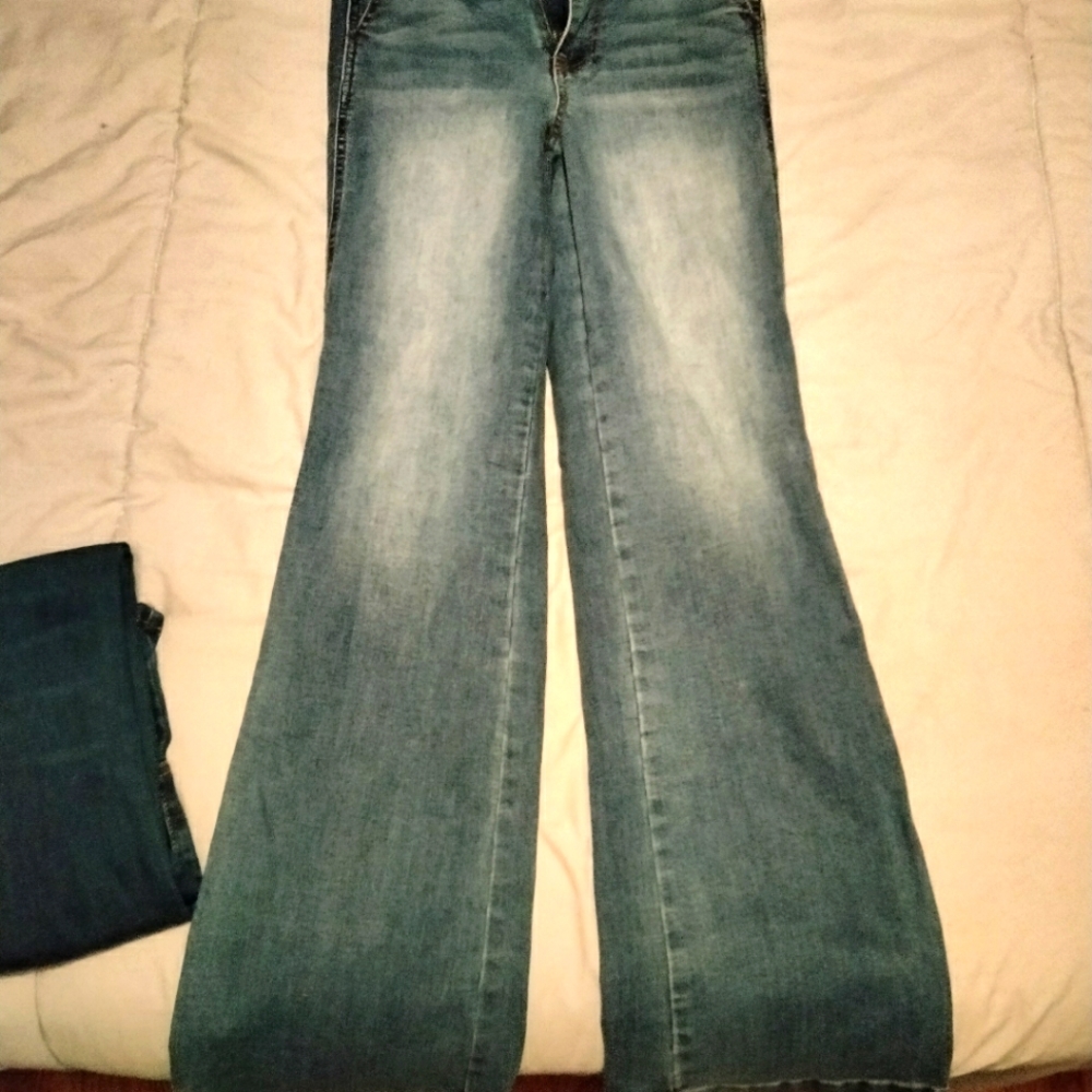 Wide leg, super high rise Jeans